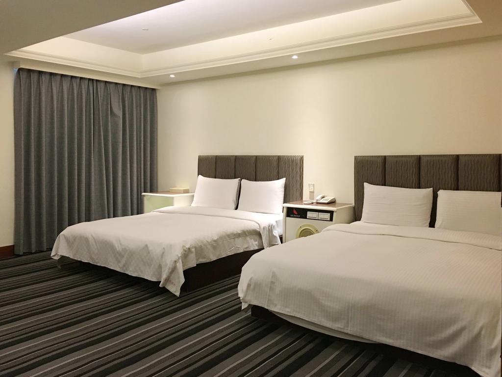 Zaw Jung Business Hotel Taichung Buitenkant foto