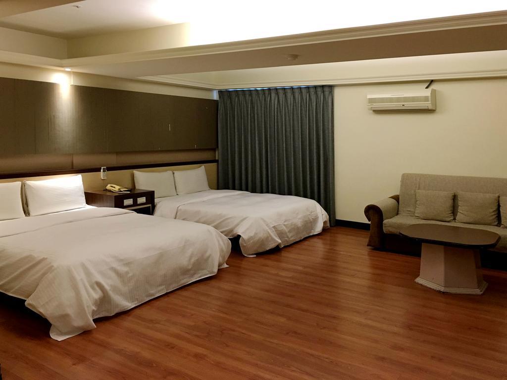 Zaw Jung Business Hotel Taichung Buitenkant foto